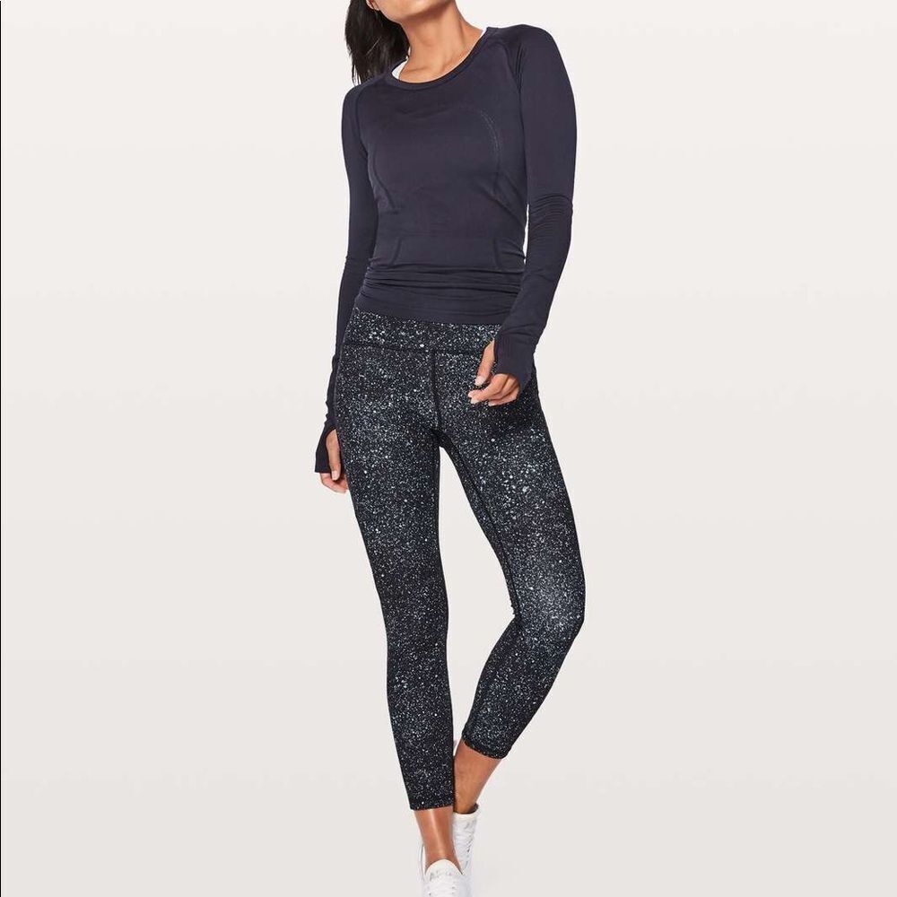 LULULEMON Train Times 7/8 Pant 25"
Mineralize Multi / Black​